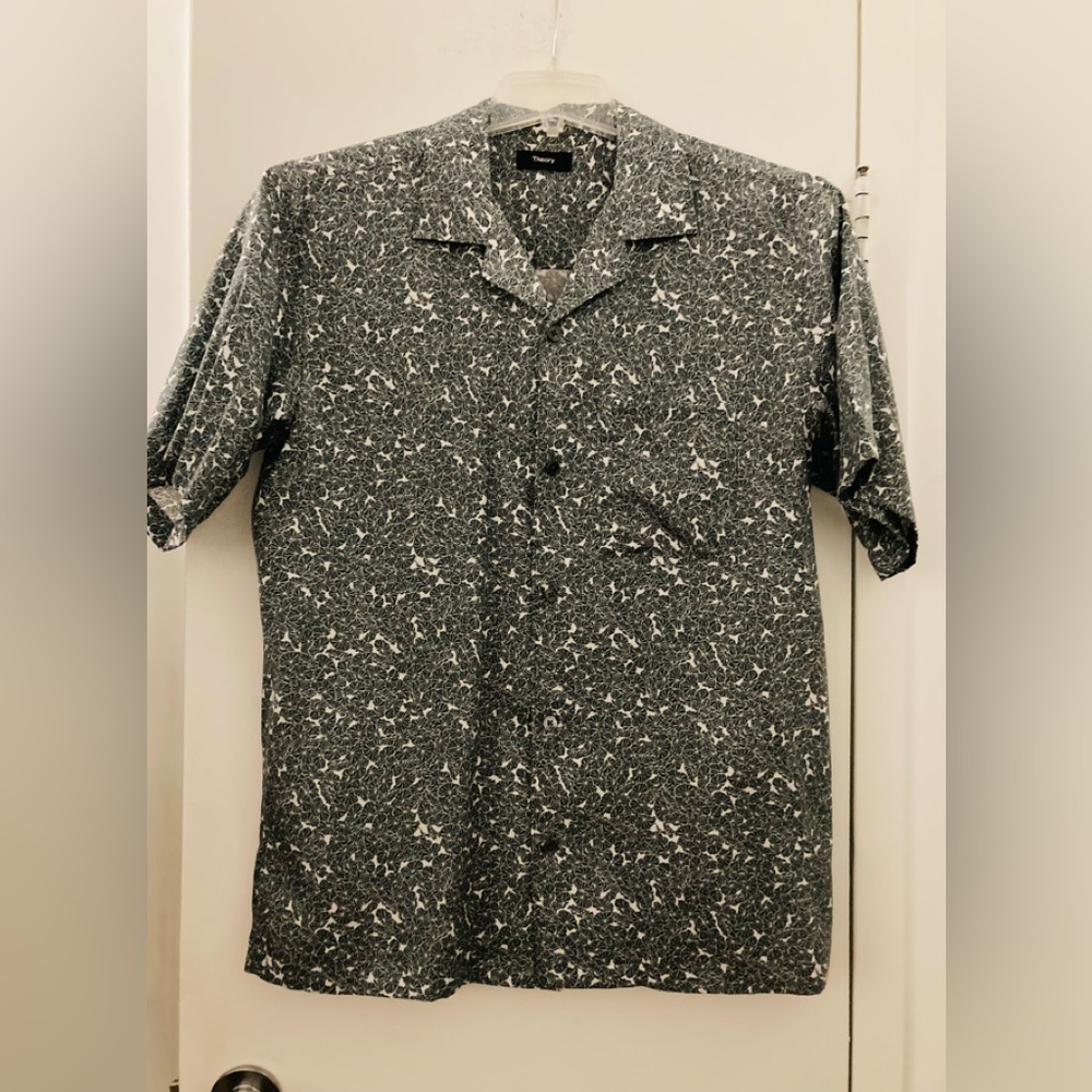 Men’s Theory Safe Green Leaf Pattern Vacation Shirt M
